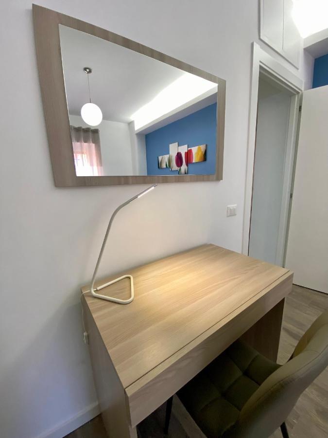 Casa Magrini - Intero Appartamento In Roma Marconi Ngoại thất bức ảnh
